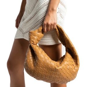 BOTTEGA VENETA JODIE TEEN INTRECCIATO in CARAMEL